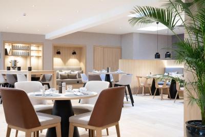 اک هتل برلین هومبلددین پارک