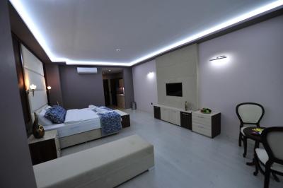 لیکو اپارت اُتل