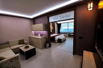 لیکو اپارت اُتل