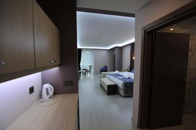 لیکو اپارت اُتل