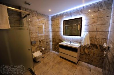 لیکو اپارت اُتل