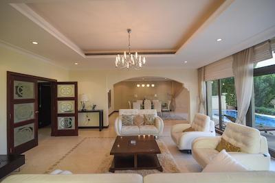 دریم این دبی پالم ویلا