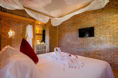 بوتیک کام دانه ریزرت