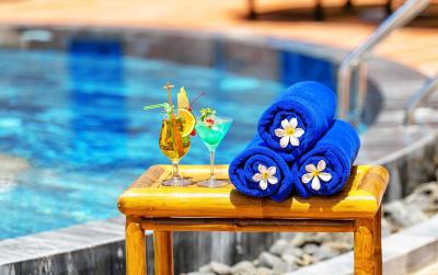 بوتیک کام دانه ریزرت