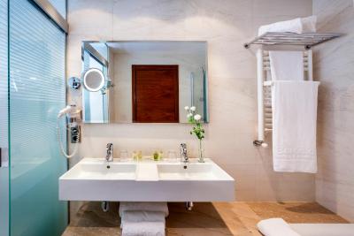 بارسل گرانادا کنگرز