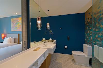 هلید این ریزرت وانا ناوا هوا هین