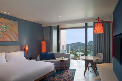 هلید این ریزرت وانا ناوا هوا هین