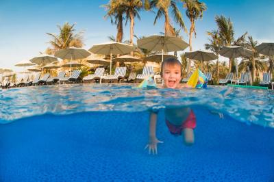 هیلتون آل هامرا بیچ اند گولف ریزرت