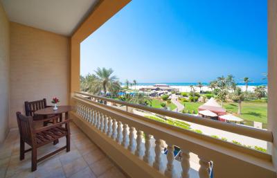 هیلتون آل هامرا بیچ اند گولف ریزرت