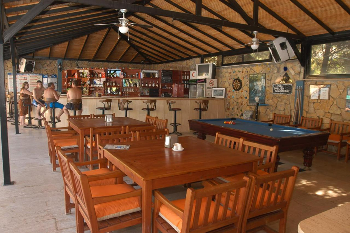 Antas Hotel and Deluxe Apartments