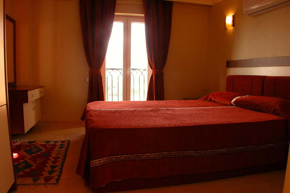 Antas Hotel and Deluxe Apartments