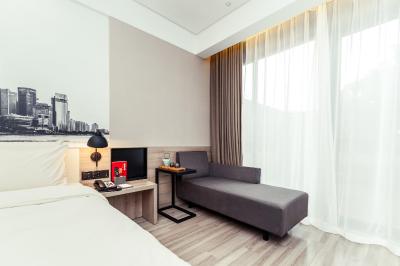 اتور هتل شانگهای پودونگ جانگجیانگ های-تک پارک