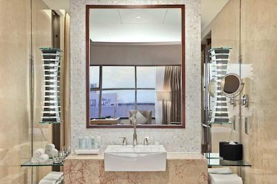 هیلتون شانگهای هنگ کیائو