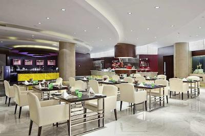 هیلتون شانگهای هنگ کیائو