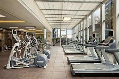 هیلتون شانگهای هنگ کیائو