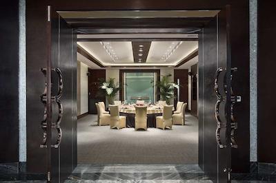 هیلتون شانگهای هنگ کیائو