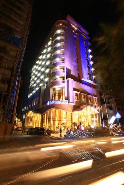 ساپهیر ادیز هتل