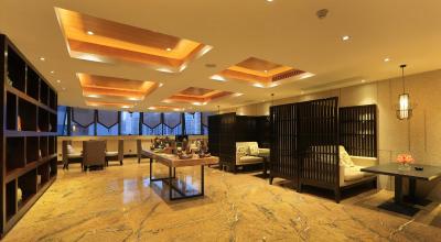 رلاکسد اسیسُن دنمن هتل