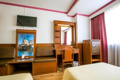 الیزابت هتل