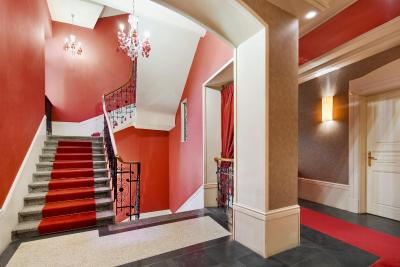 مامیسُن ریورسید هتل پراگو