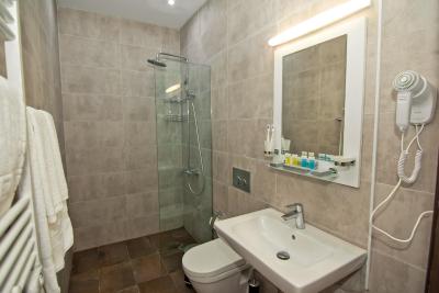 اسکی این هتل باتومی