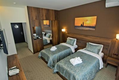 اسکی این هتل باتومی