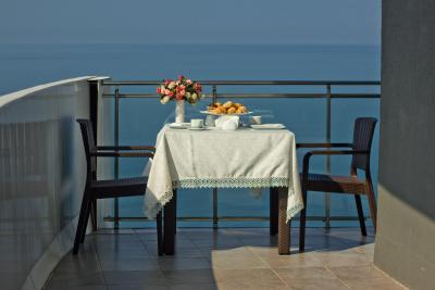 اسکی این هتل باتومی