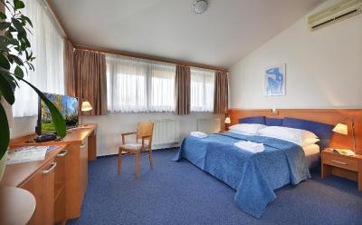 ای هتل پپولوز