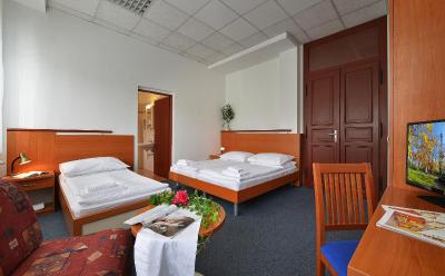 ای هتل پپولوز