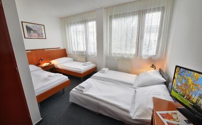 ای هتل پپولوز