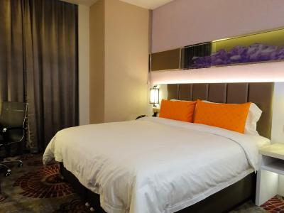 هالیدی ویلا هتل اند رزیدنس شانگهای جیادینگ