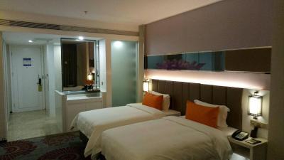 هالیدی ویلا هتل اند رزیدنس شانگهای جیادینگ