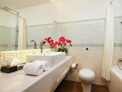 ویلیج هتل آلبرت کورت