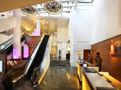 ویلیج هتل آلبرت کورت