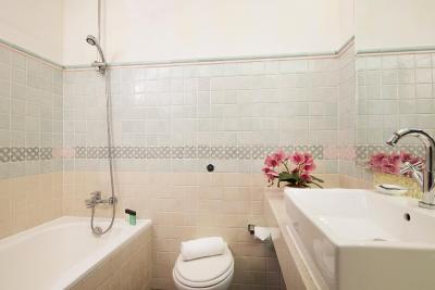 ویلیج هتل آلبرت کورت