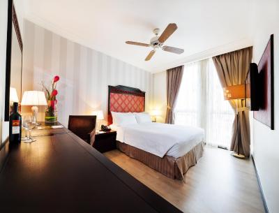 ویلیج هتل آلبرت کورت