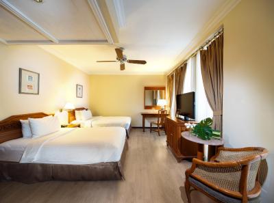 ویلیج هتل آلبرت کورت