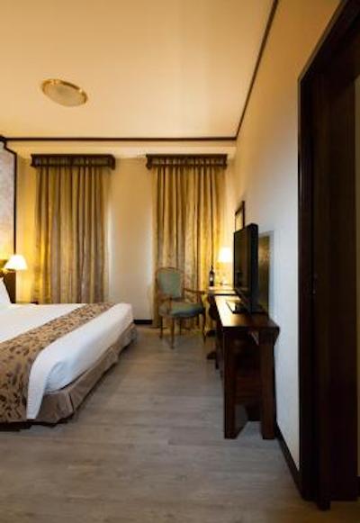 ویلیج هتل آلبرت کورت