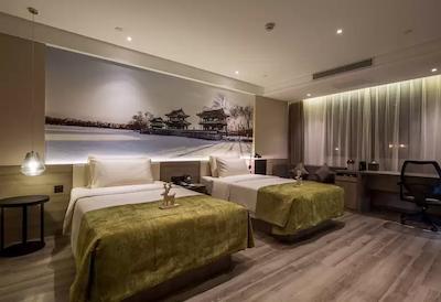 اتور هتل سانیوانچائو