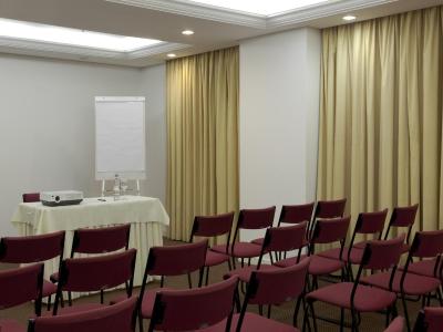 اینترسیتی د ونیورس پاولیستا