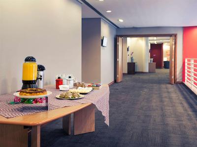 مرکور کمپیناز