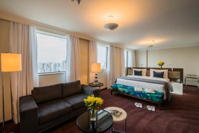 بلو تری پرمیوم فاریا لیما