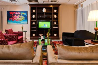 بلو تری پرمیوم فاریا لیما