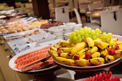 بلو تری پرمیوم فاریا لیما