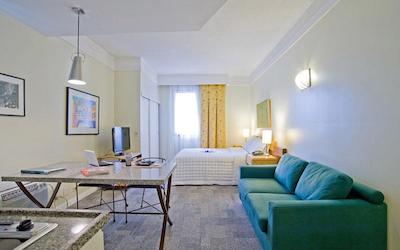 اسلاویرو اسنتیال کوریتیبا شپینگ سویتز