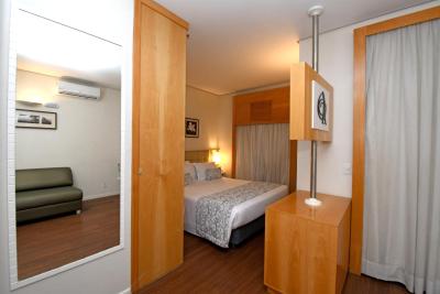 بلو تری تورز انلیا فرانکو