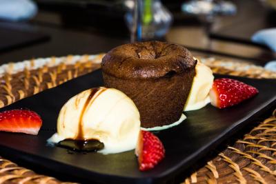 بلو تری تورز انلیا فرانکو