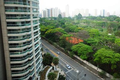 بلو تری تورز انلیا فرانکو