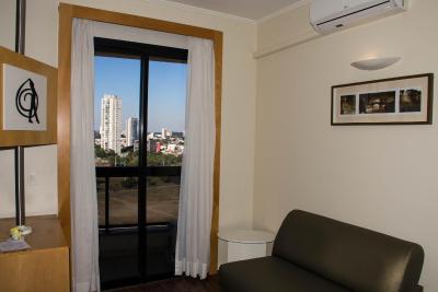 بلو تری تورز انلیا فرانکو