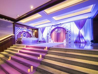 رویال تولیپ لاکچری کارات